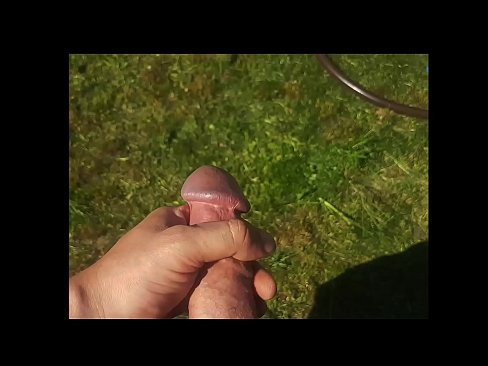 ❤️ Une chaudasse se fait baiser la chatte rose et jouit avec une giclée dans un jardin d'été... Sexe at us fr.porngifmag-com.ru  ❤